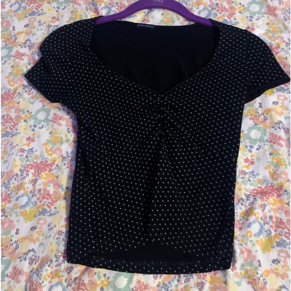 Brandy Melville Gina top